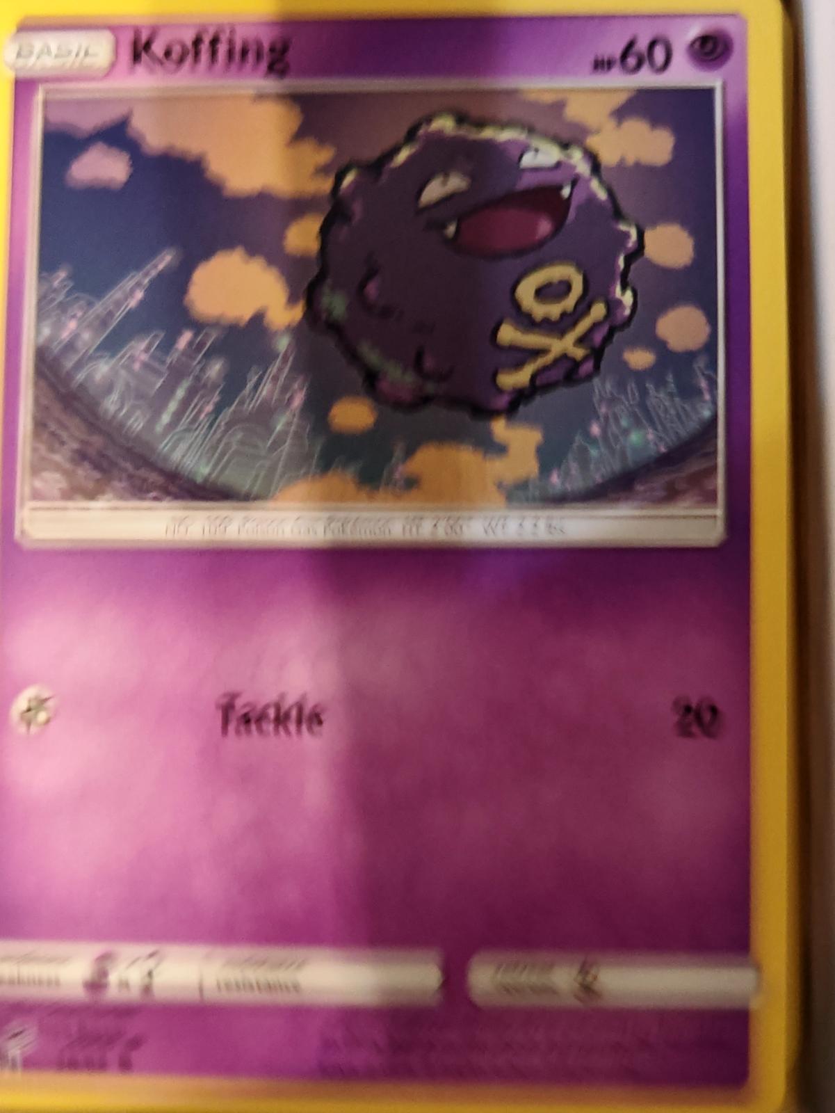 Koffing - 28/68 - - HIDDEN FATES - Pokemon - Common | AA68-41
