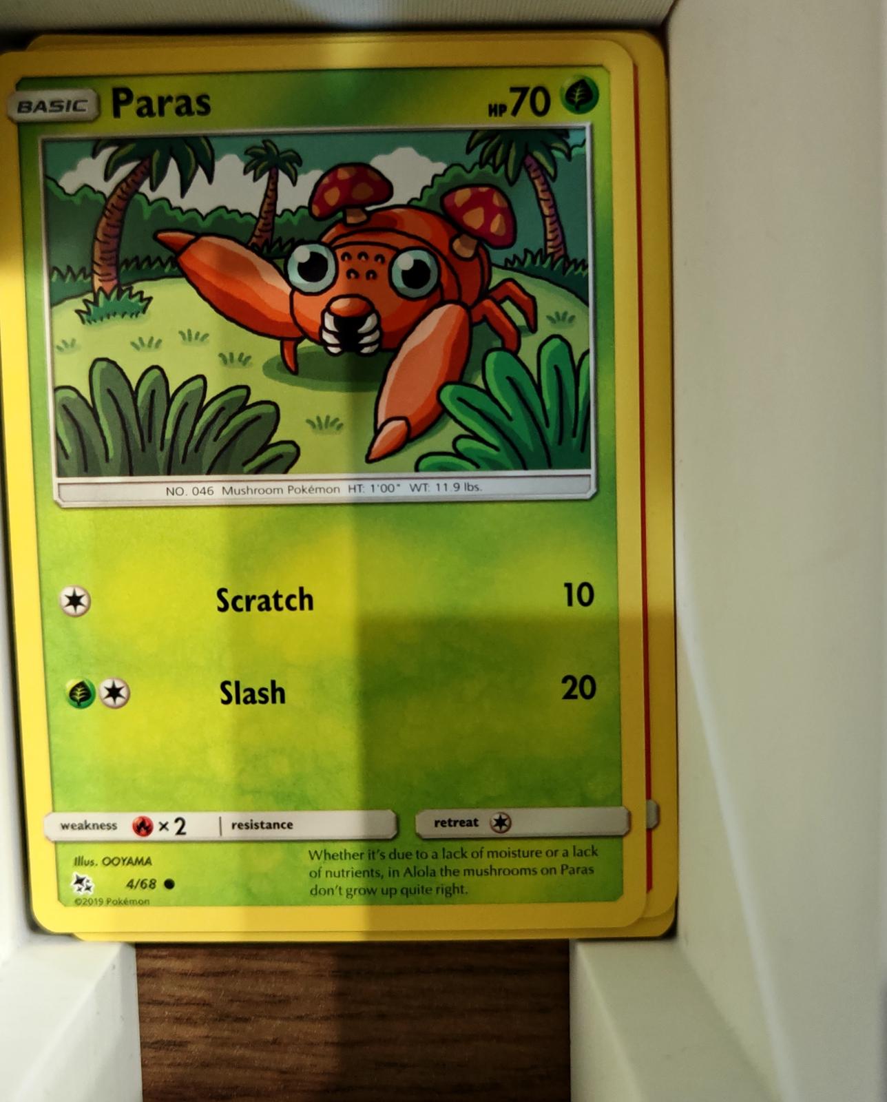 Paras - 4/68 - - HIDDEN FATES - Pokemon - Common | AA71-19