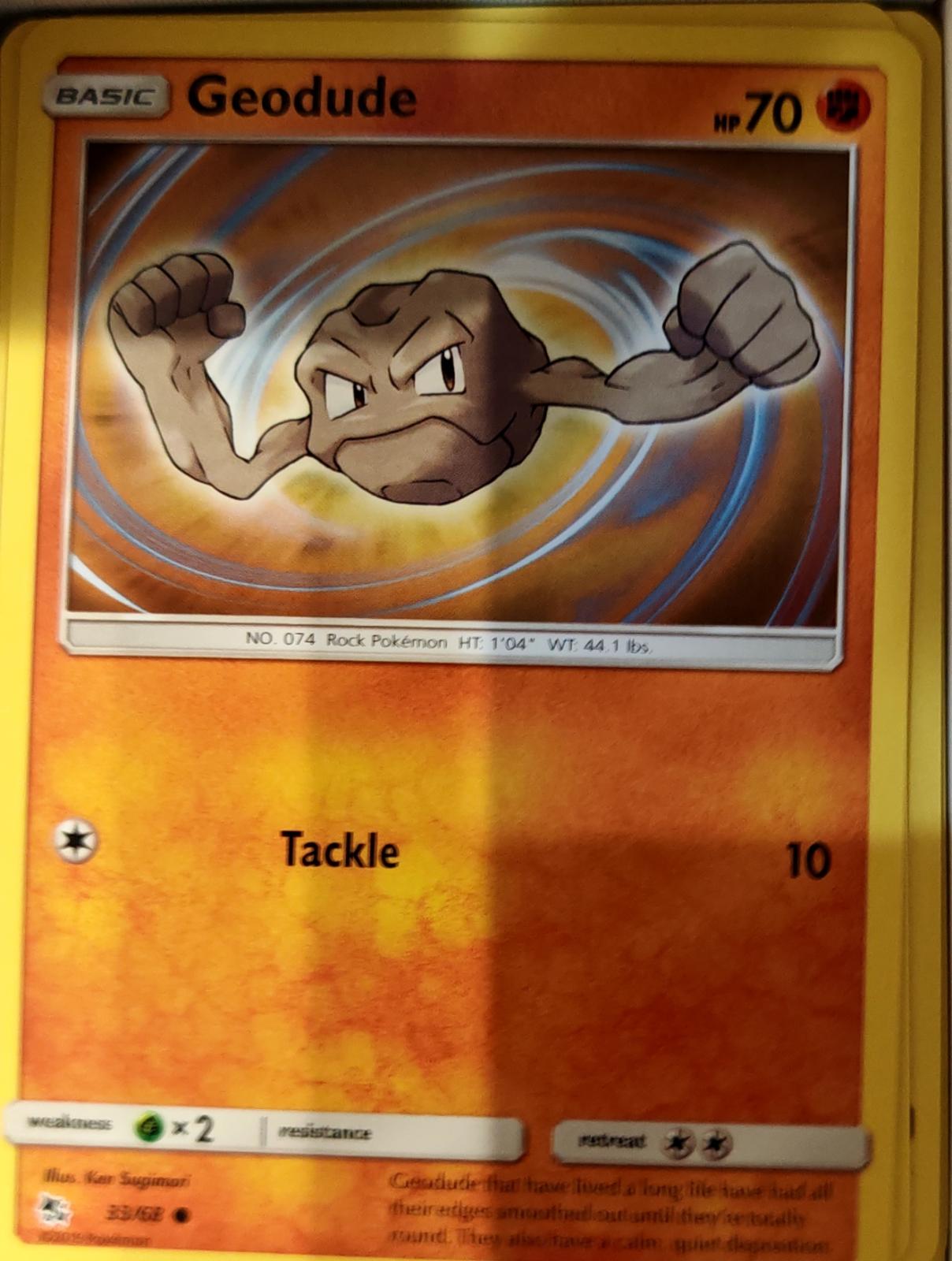 Geodude - 33/68 - - HIDDEN FATES - Pokemon - Common | AA71-22