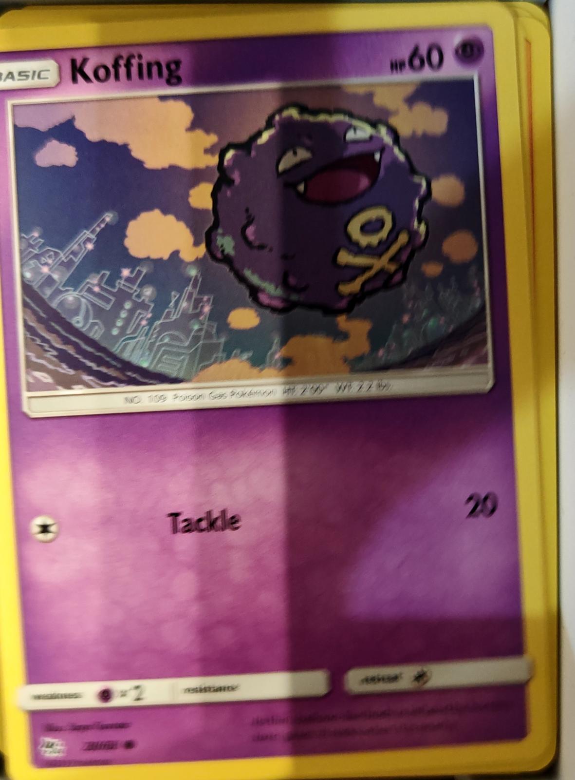 Koffing - 28/68 - - HIDDEN FATES - Pokemon - Common | AA69-48