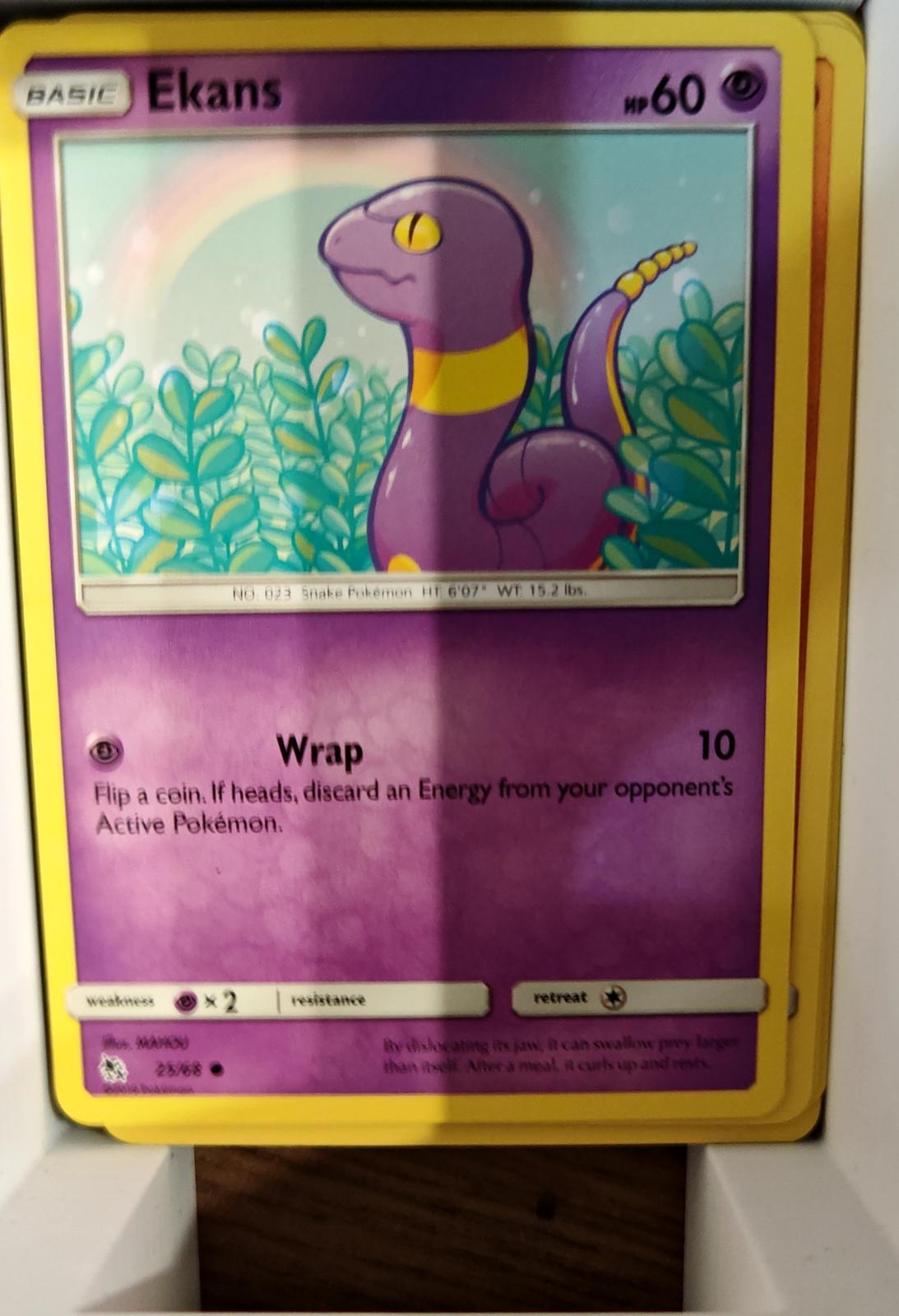 Ekans - 25/68 - - HIDDEN FATES - Pokemon - Common | AA69-38