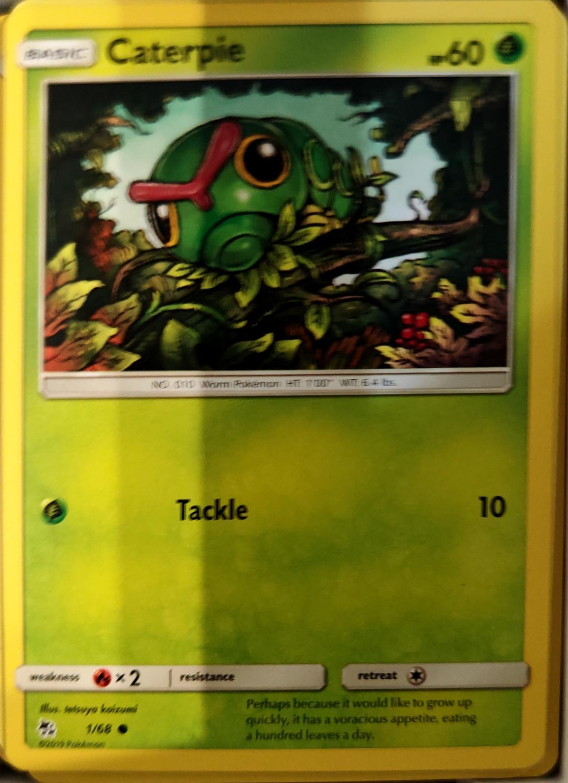 Caterpie - 1/68 - - HIDDEN FATES - Pokemon - Common | AA68-46