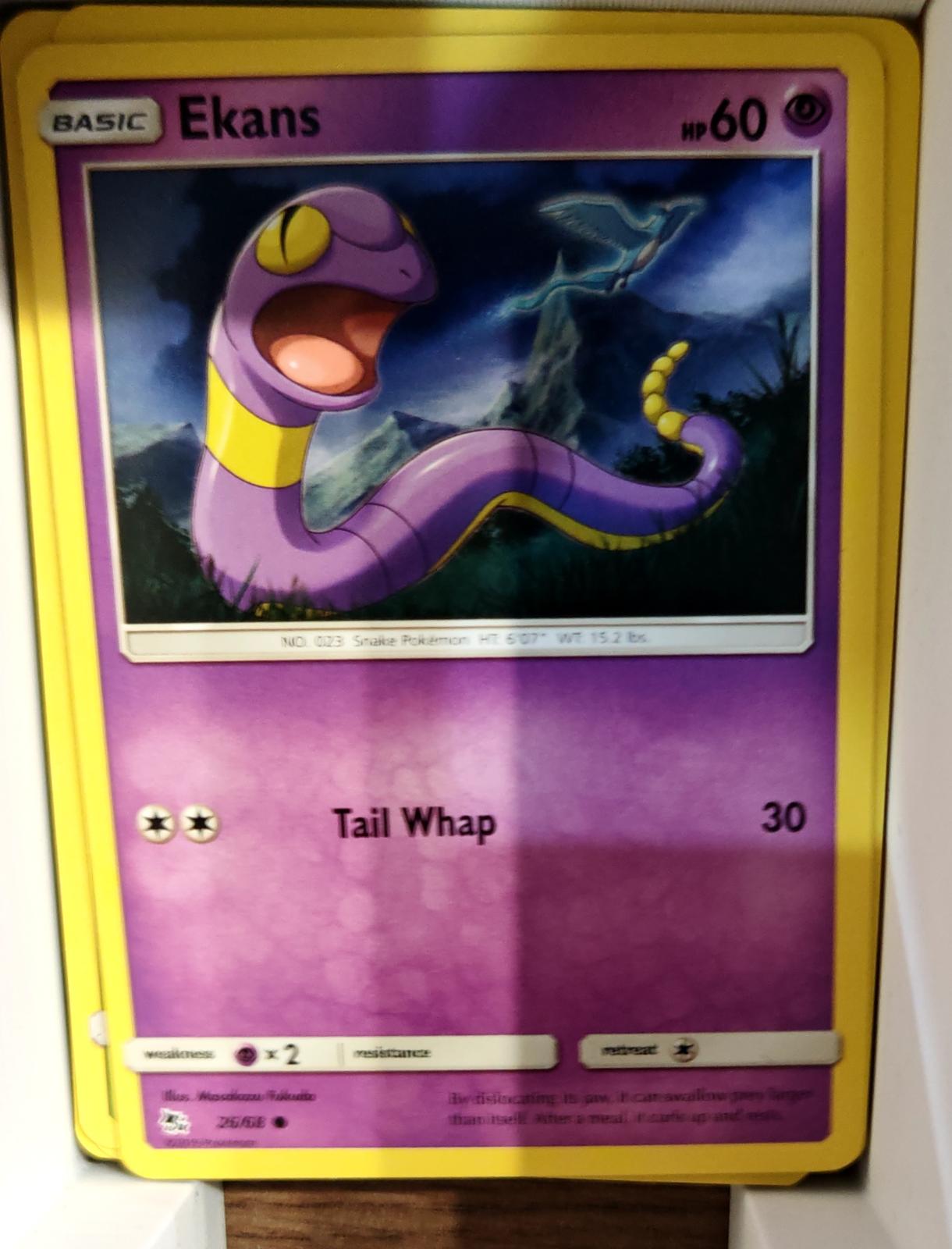 Ekans - 26/68 - - HIDDEN FATES - Pokemon - Common | AA71-35