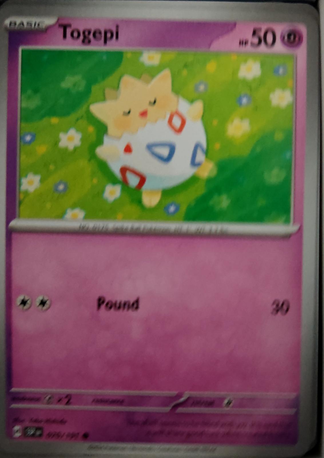 Togepi - 070/191 - - SURGING SPARKS - Pokemon - Common | AA46-42