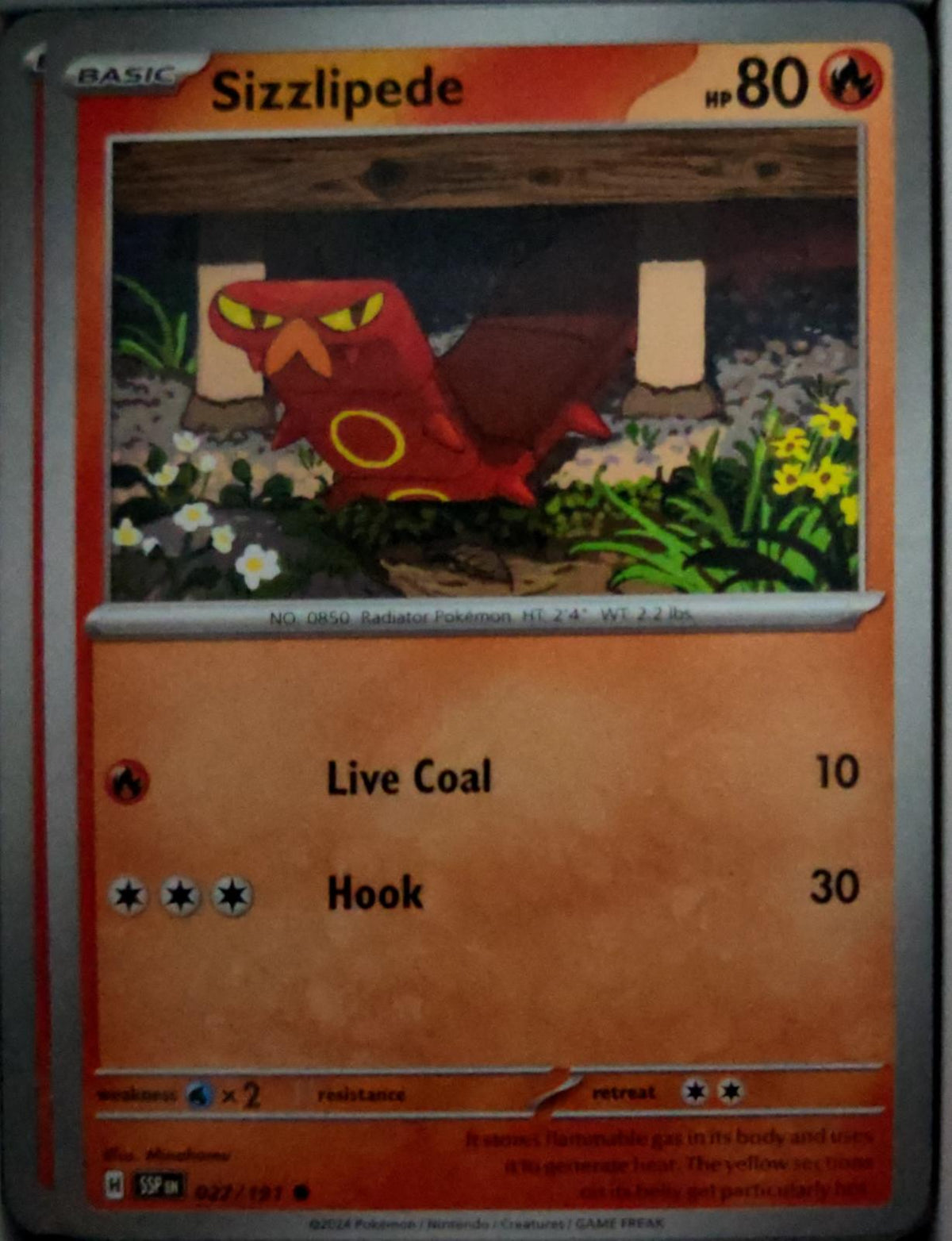Sizzlipede - 027/191 - - SURGING SPARKS - Pokemon - Common | AA48-37