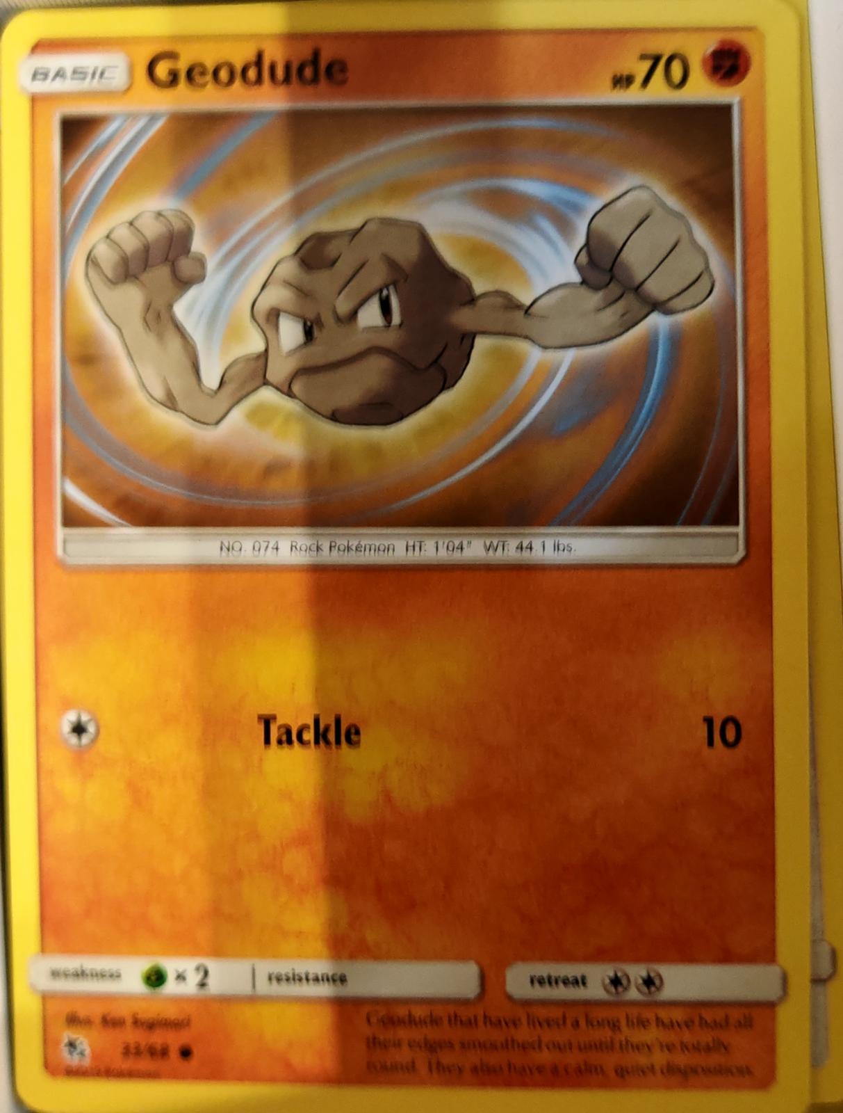 Geodude - 33/68 - - HIDDEN FATES - Pokemon - Common | AA68-49