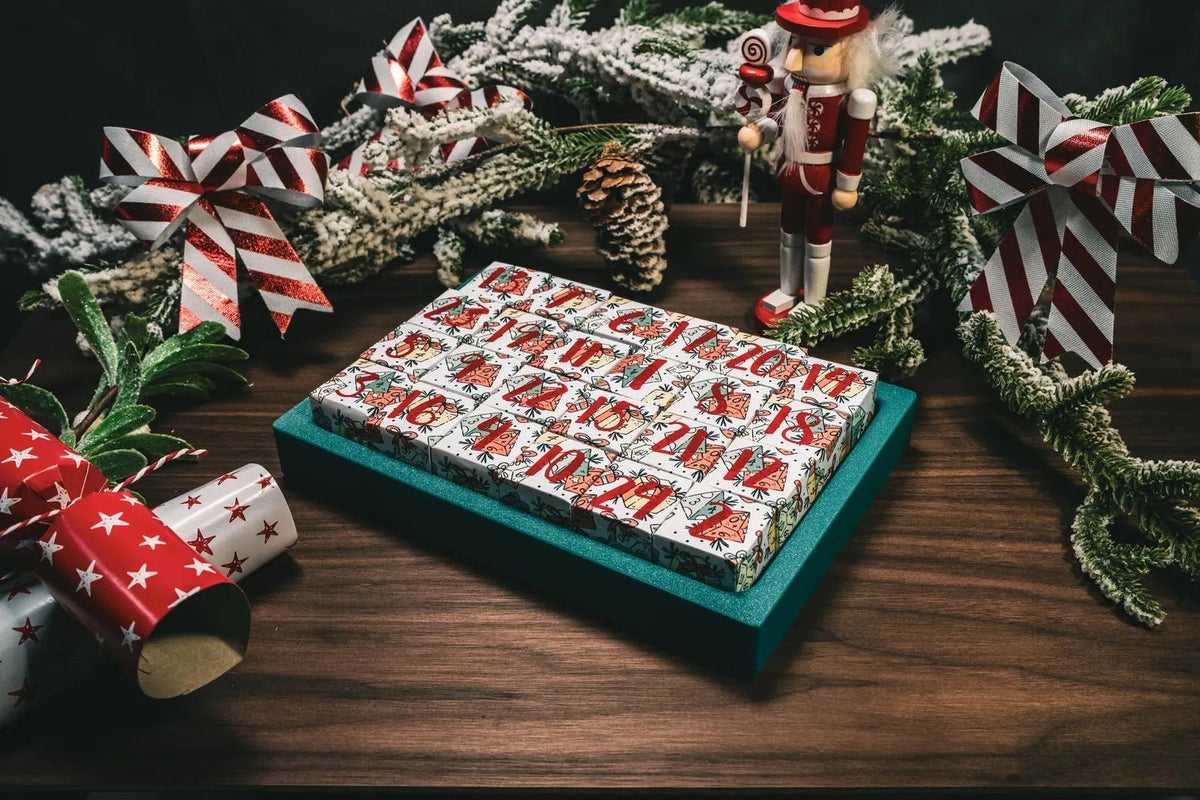 Gift for Gamers - Dice Advent Calendar with Dice Tray Board Game Tabletop Gaming Gifts Accessories, RPG D&D Dice