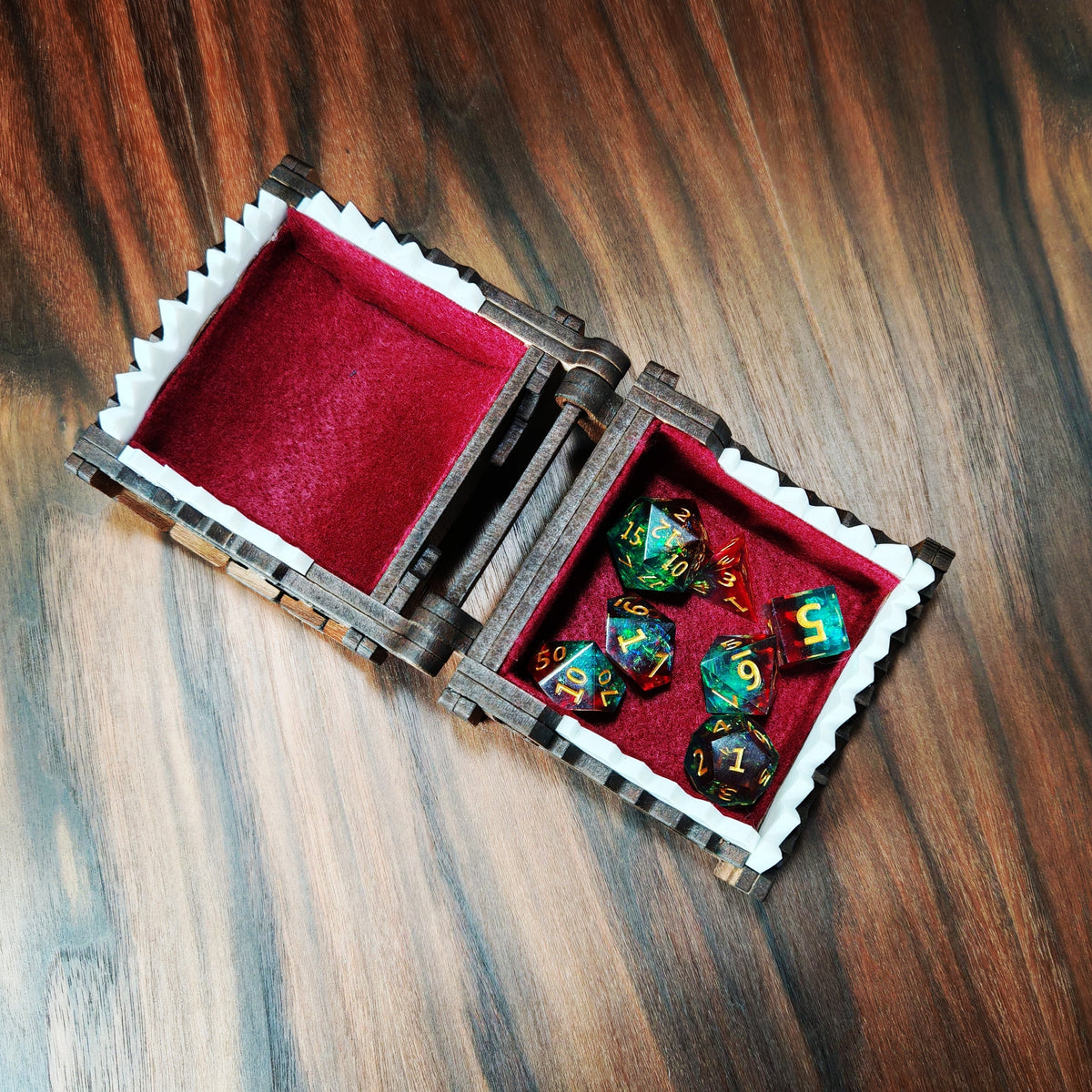 Gifts for Gamers - Mimic Chest Board Game Tabletop Gaming Gifts Accessories, RPG D&D Dice